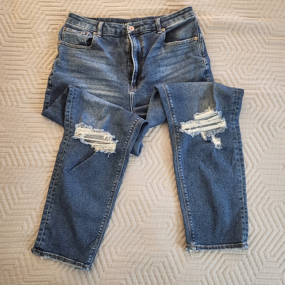 American Eagle Stretch Curvy Mom Jeans